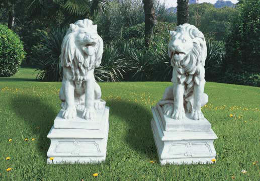 Large Lion Statues Made In Italy cast Carrar marble 