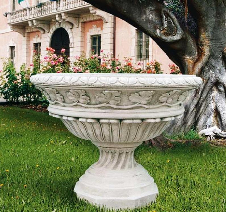 Large Italian Vase Assisi
